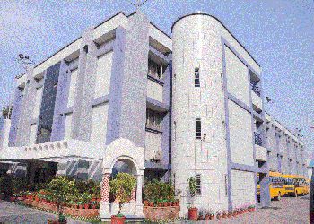 Blue Bells Model School,  Sector- 4, Urban Estate, Huda Market, Gurugram, Haryana 122001 Building Image