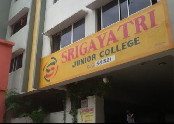 Sri Gayatri Junior College Building Image