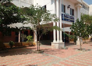 Sri Vidhya Mandir Matriculation Higher Secondary School Building Image