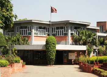 Apeejay School Noida Building Image