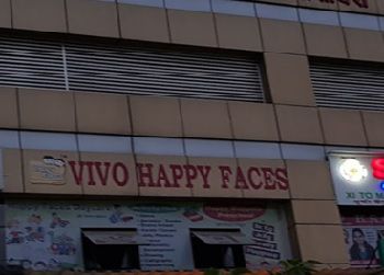 Vivohappy Faces Building Image