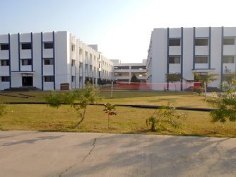 Poddar International School Building Image